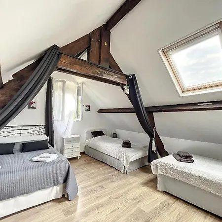 Gite La Clef Des Champs, Calme, Jardin, Parking, 3 Chambres, 17Km Des Plages 펜션 Montpinchon