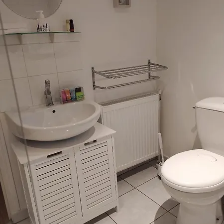 Gite La Clef Des Champs, Calme, Jardin, Parking, 3 Chambres, 17Km Des Plages Nyaraló Montpinchon