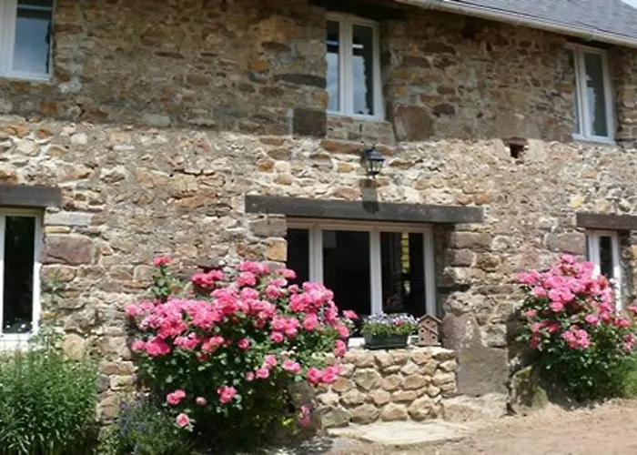 Casa de Férias Rural Centre Manche, Calme, Jardin, Parking, 17km Des Plages