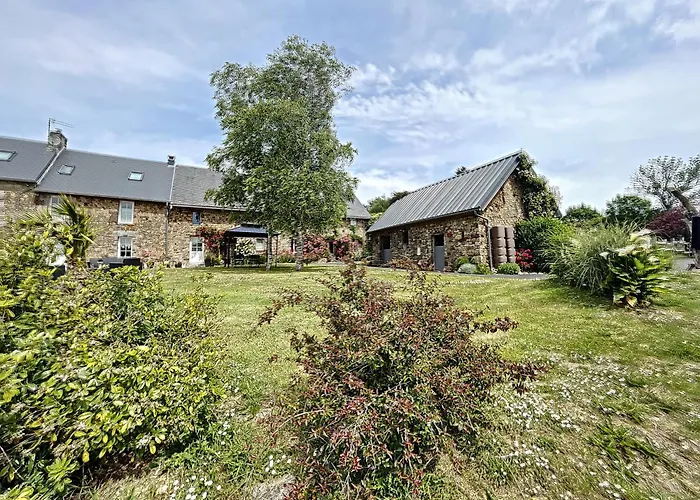Rural Centre Manche, Calme, Jardin, Parking, 17km Des Plages Casa de Férias *