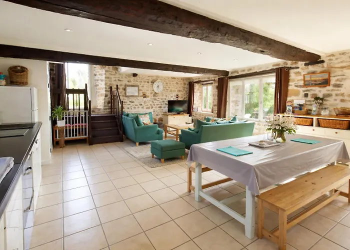 Rural Centre Manche, Calme, Jardin, Parking, 17km Des Plages