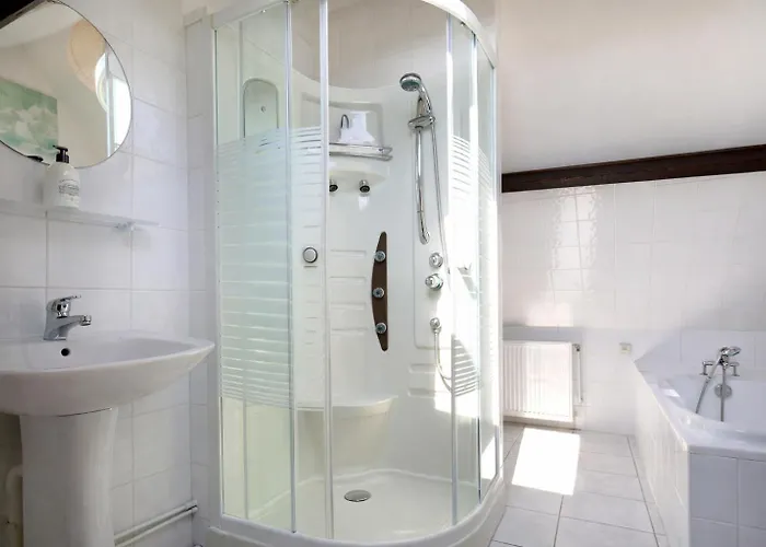 Rural Centre Manche, Calme, Jardin, Parking, 17km Des Plages Casa de Férias Montpinchon